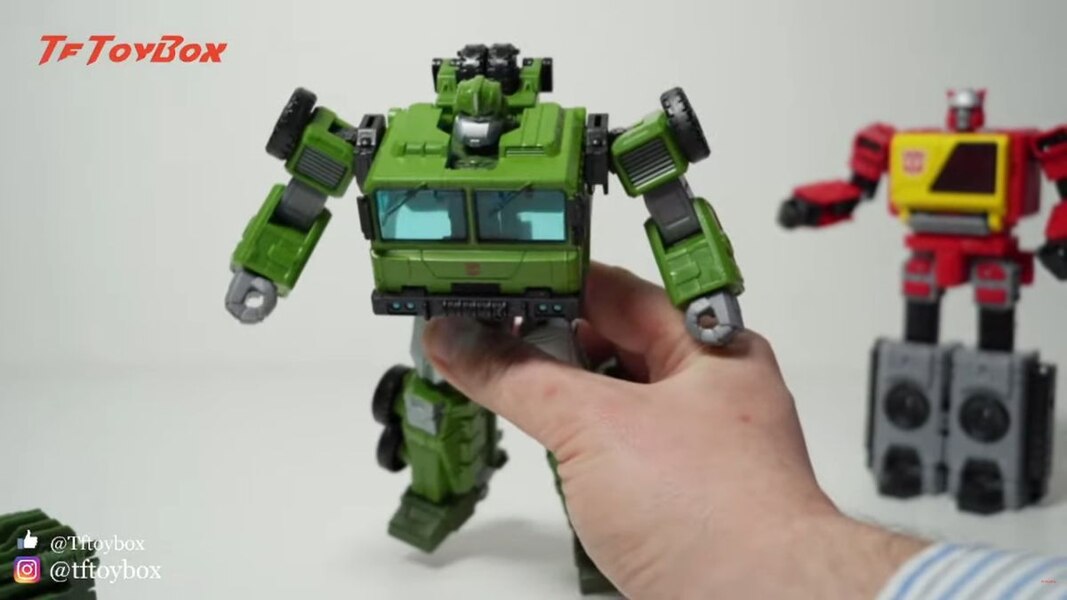 Transformers LEGACY UNBOXING Bulkhead And Blaster Eject By Tftoybox   In Hand Images  (9 of 17)